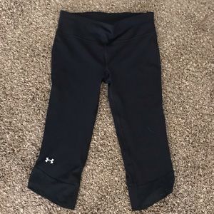 Under Armour women’s cropped leggings size medium